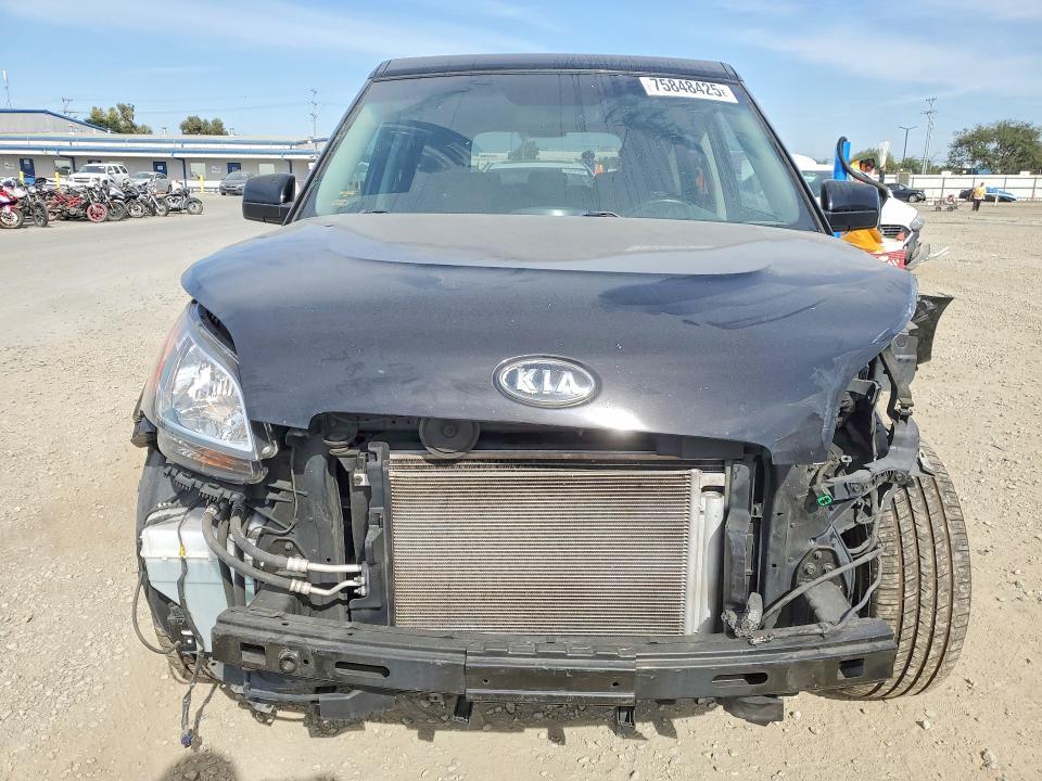 2010 KIA Soul +