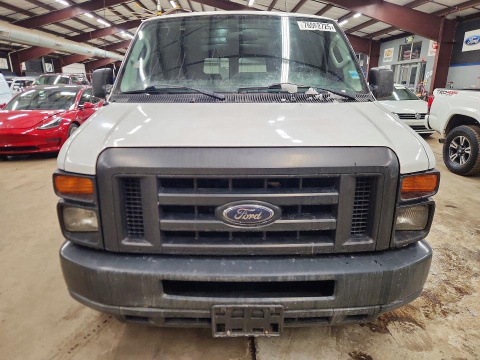 2010 Ford Econoline E250 van