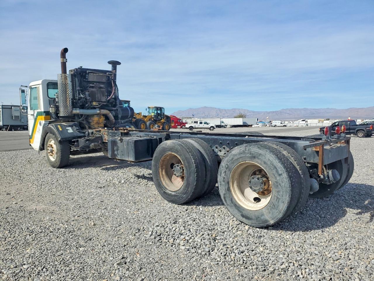 2000 Cranerrier Low Entry