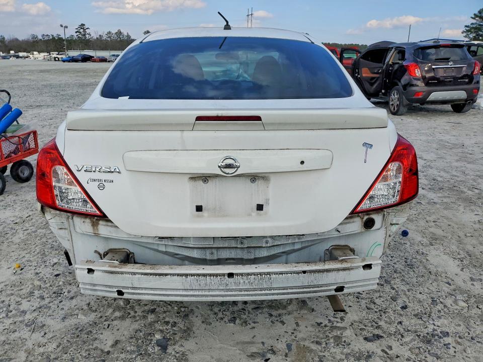 2018 Nissan Versa s