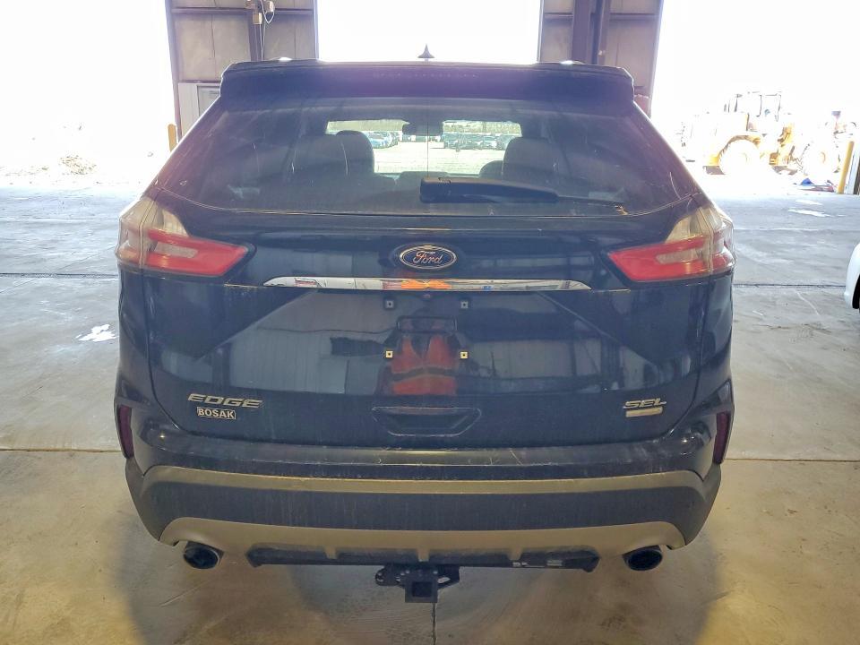 2019 Ford Edge sel