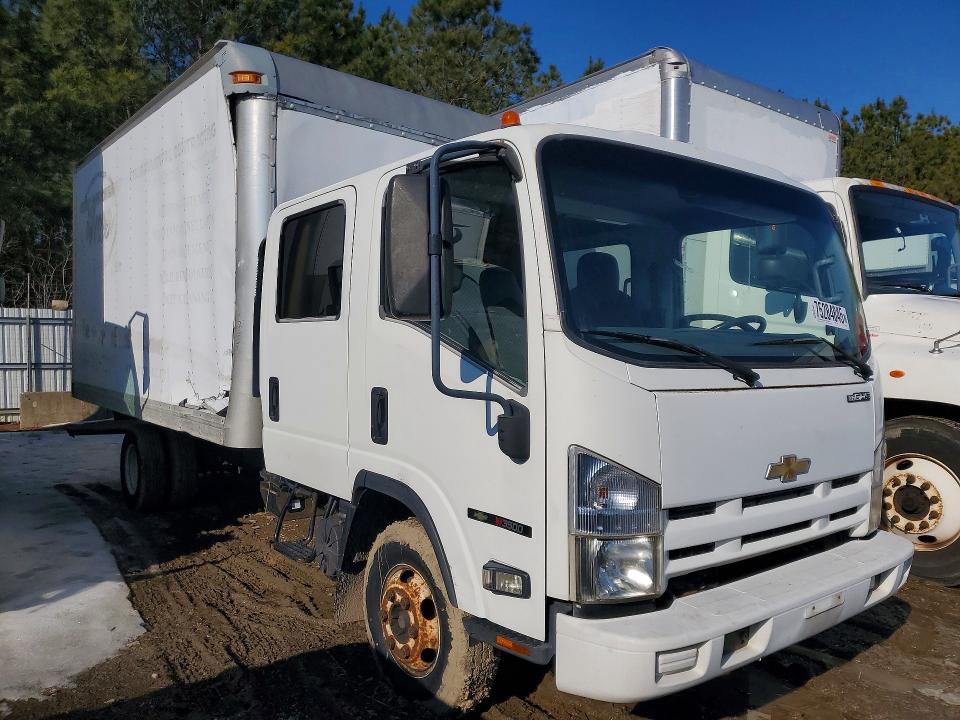 2009 Chevrolet W4 BOX Truck