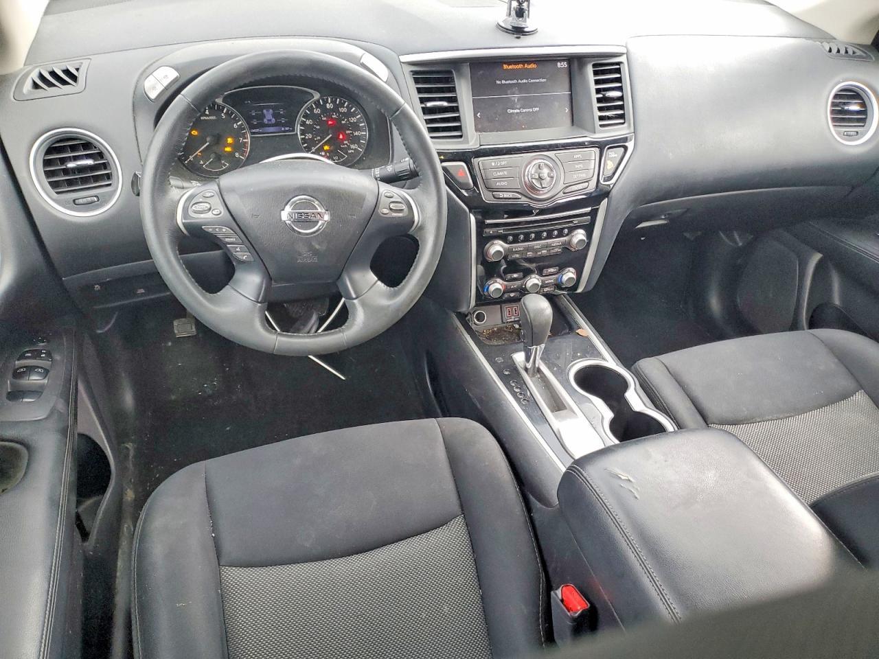 2018 Nissan Pathfinder s
