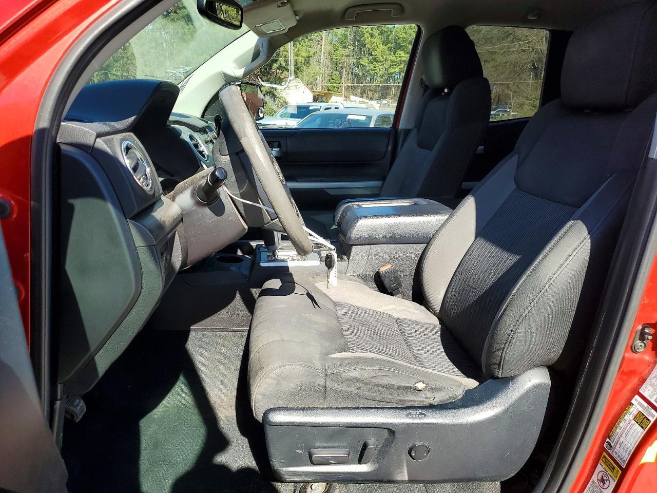 2015 Toyota Tundra SR5