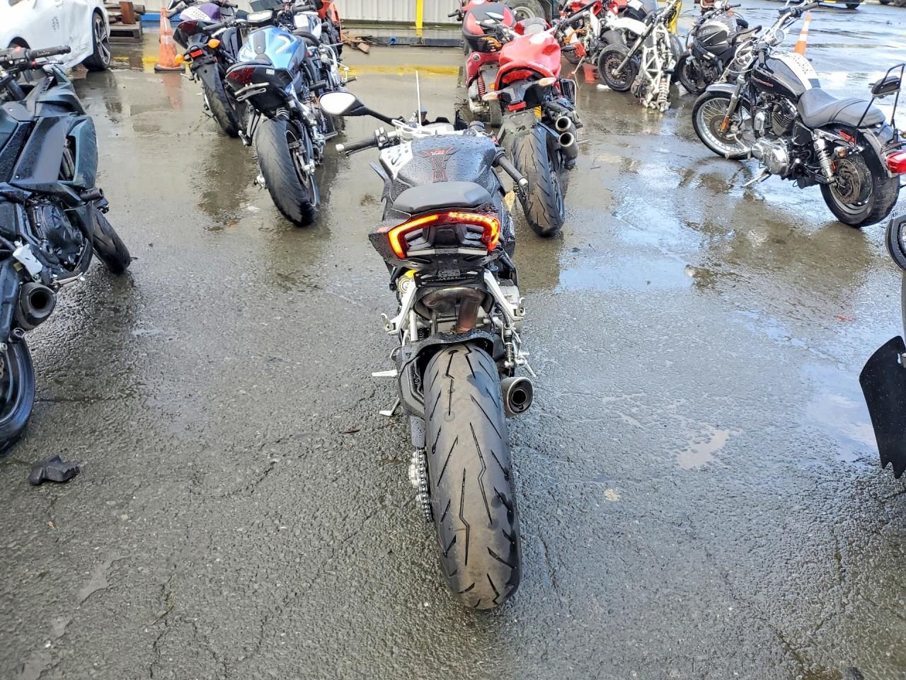 2024 Ducati Panigale V2