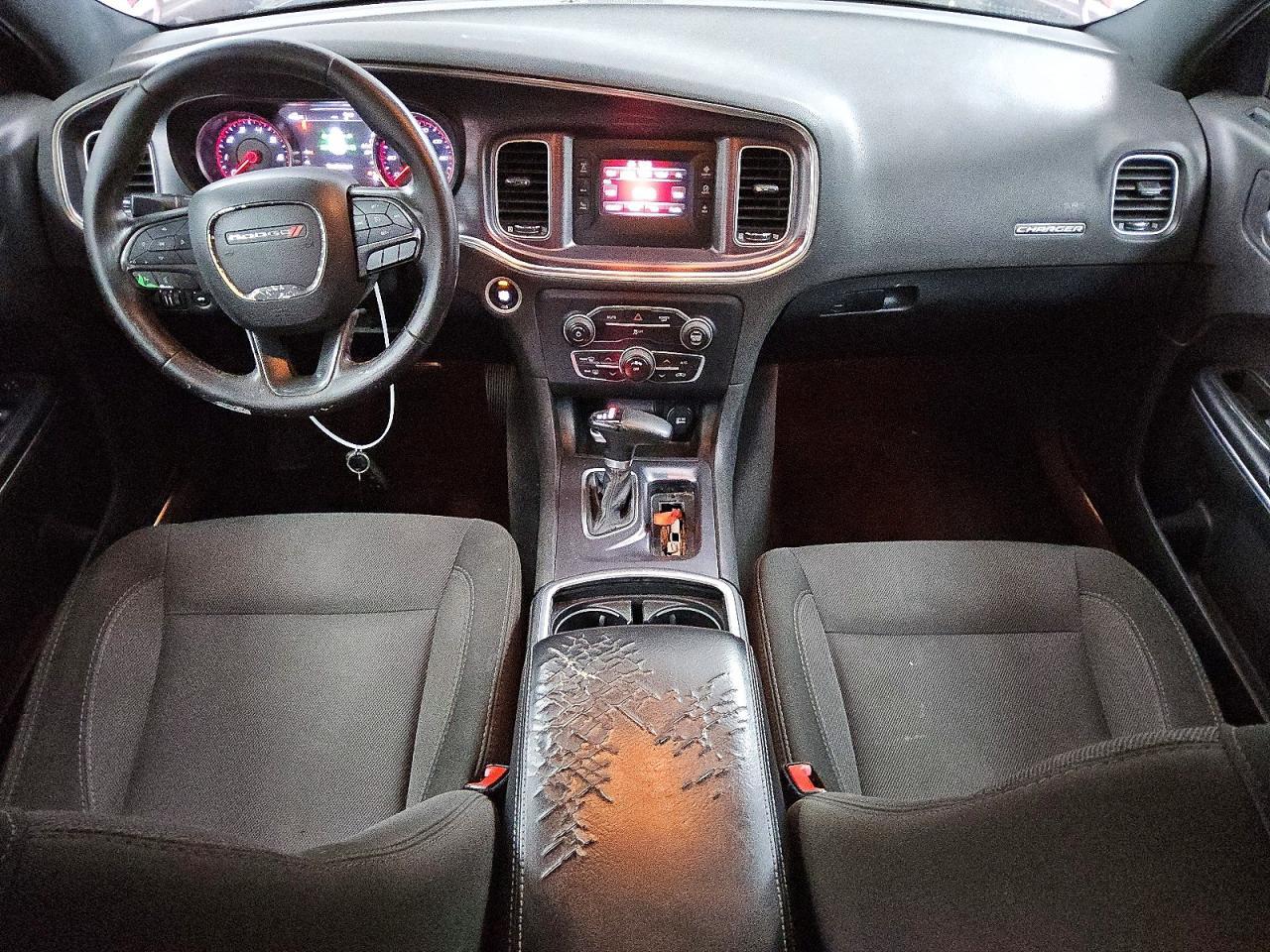 2017 Dodge Charger se