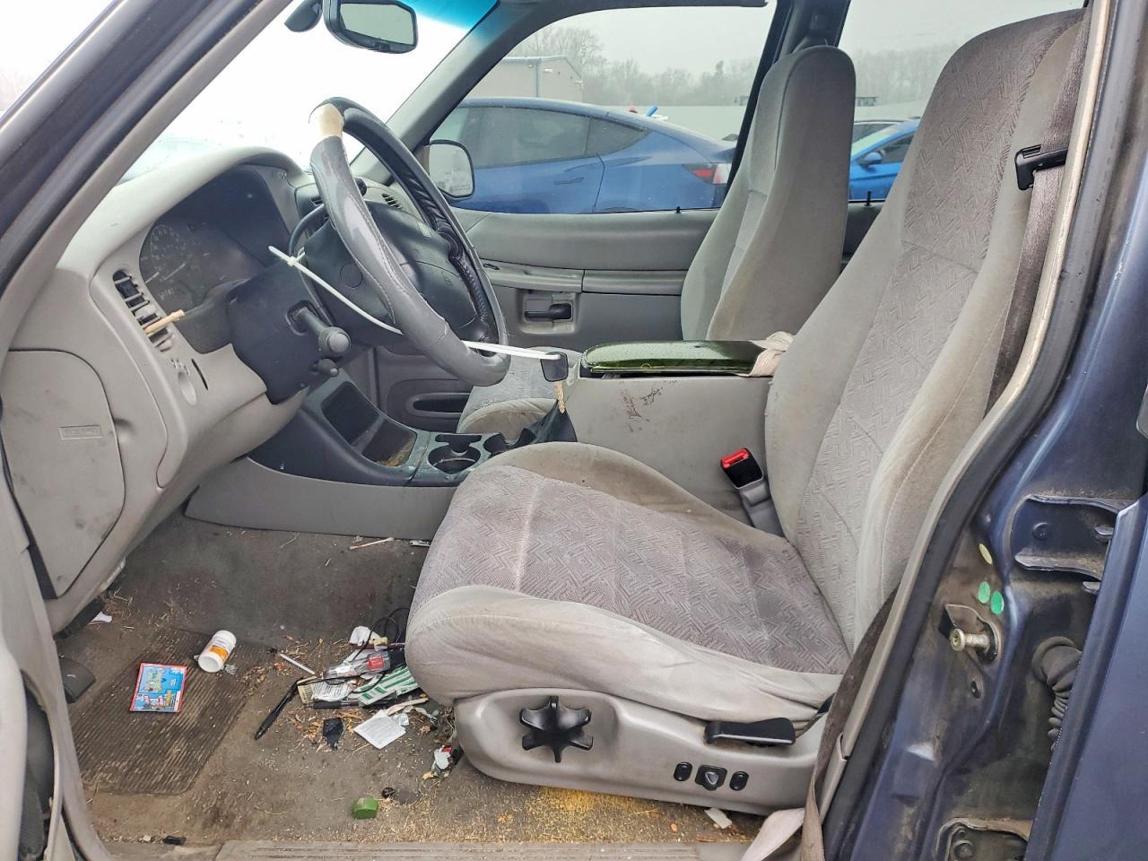 2000 Ford Explorer xlt