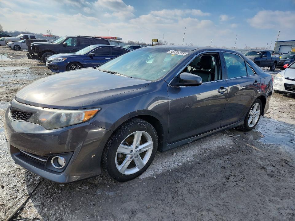 2013 Toyota Camry l