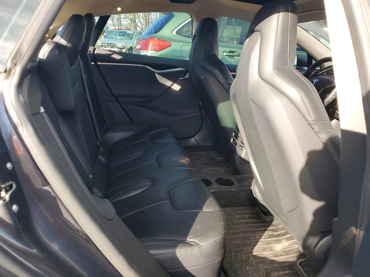 2015 Tesla Model s P85d