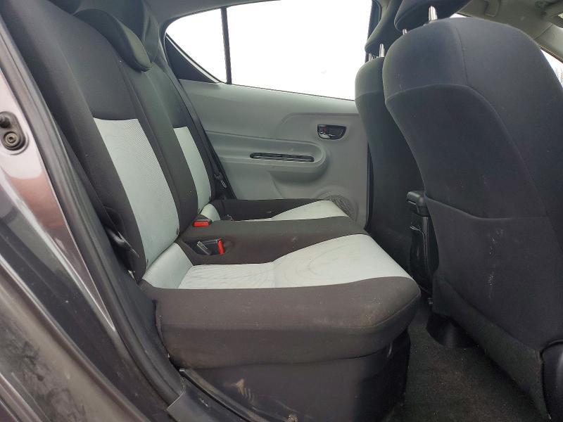 2013 Toyota Prius c