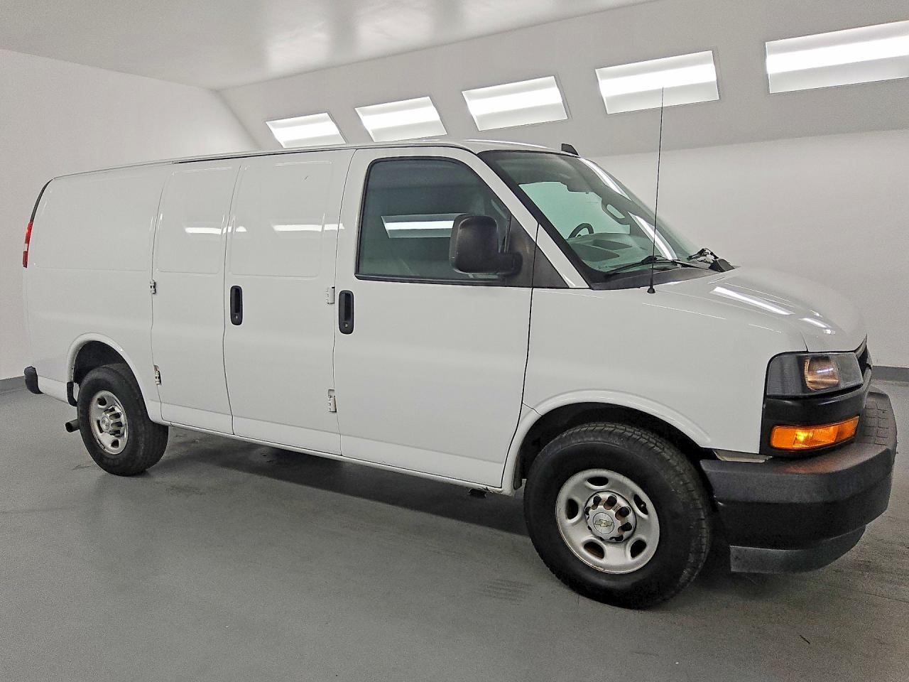2020 Chevrolet Express G2500