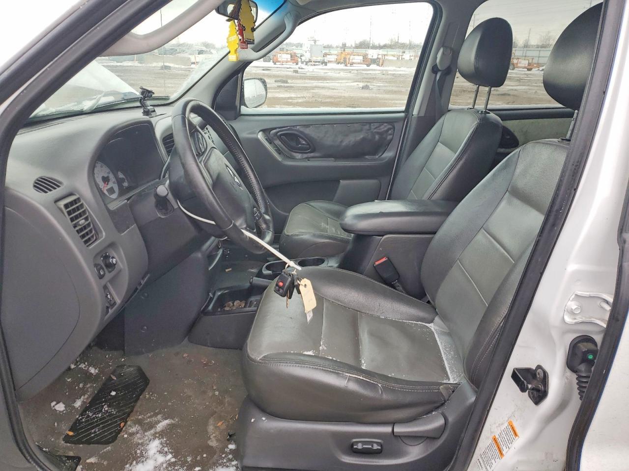 2004 Ford Escape xlt