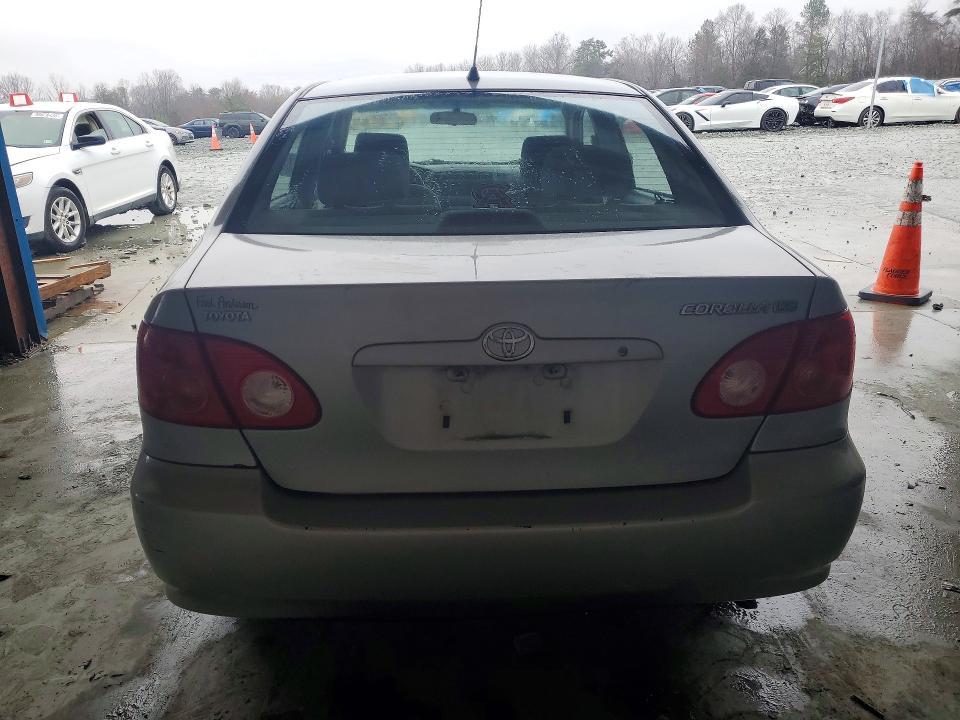 2004 Toyota Corolla le