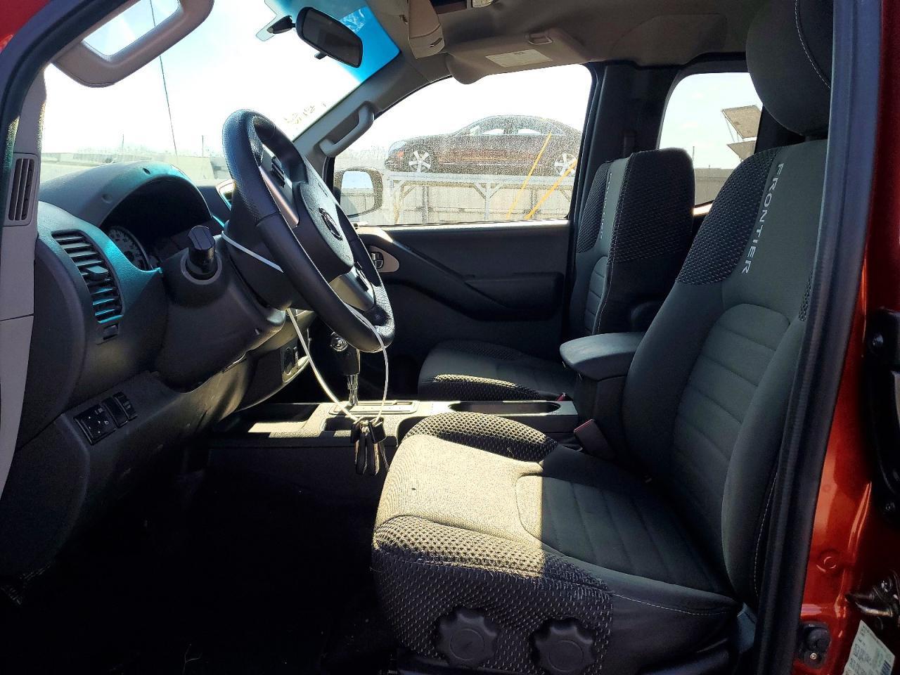 2014 Nissan Frontier sv