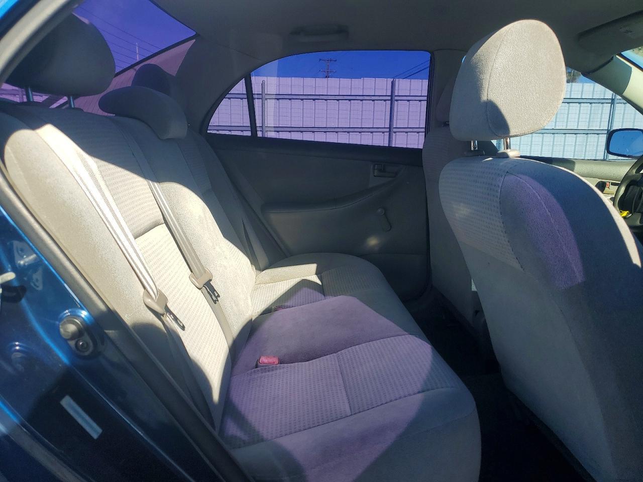 2005 Toyota Corolla ce