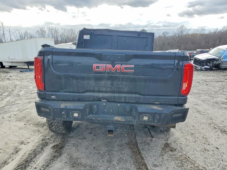 2023 GMC Sierra K2500 Denali