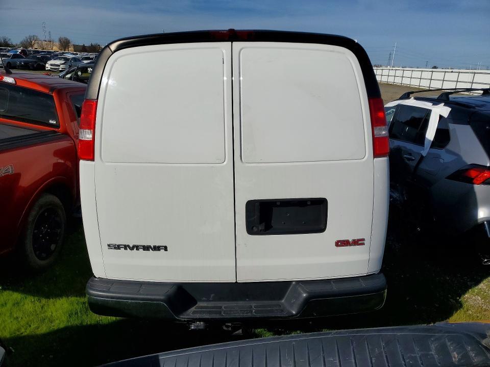 2020 GMC Savana G2500