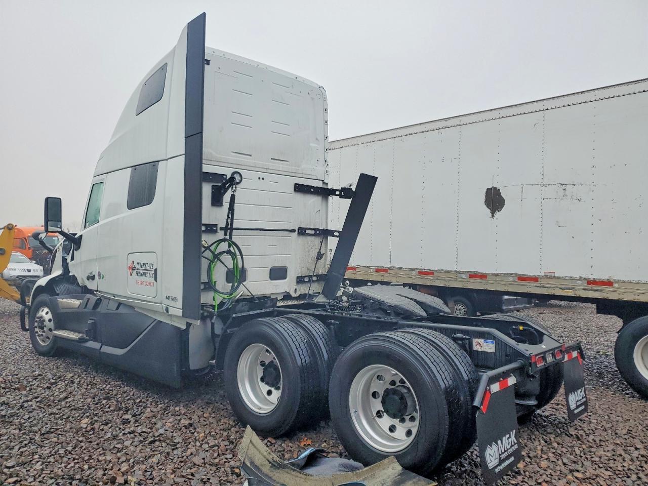 2026 Volv O VNL Semi Truck