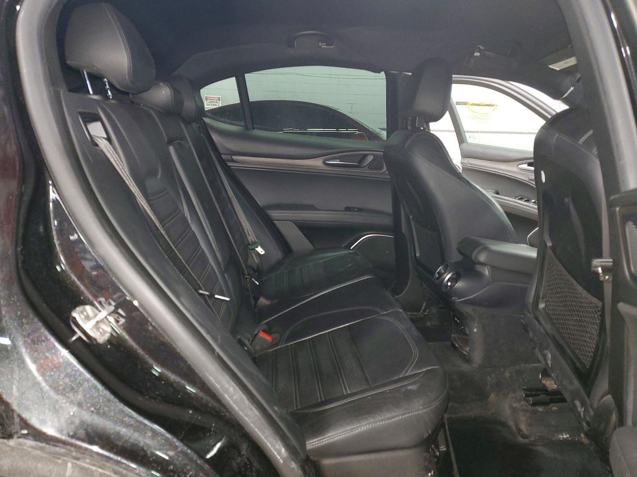 2018 Alfa Romeo Stelvio ti Sport