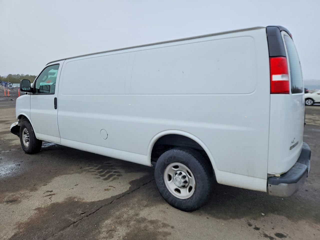 2020 Chevrolet Express G2500