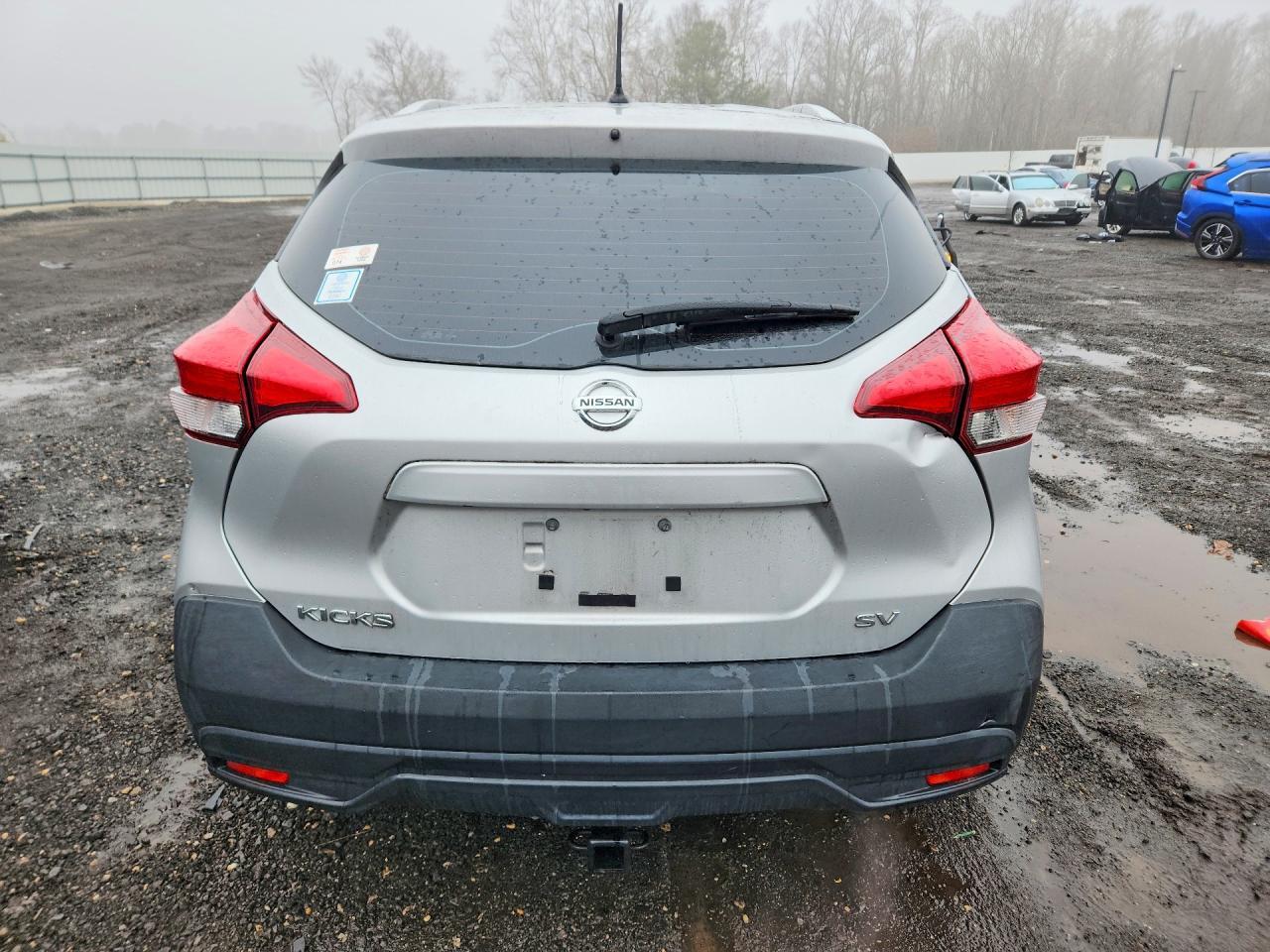 2019 Nissan Kicks s