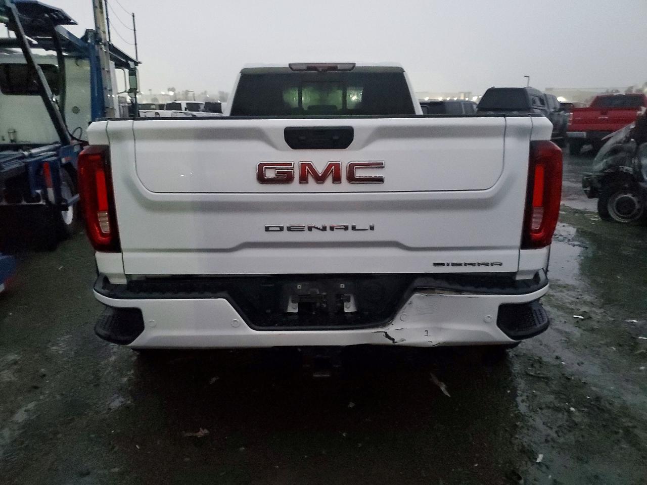 2020 GMC Sierra K3500 Denali