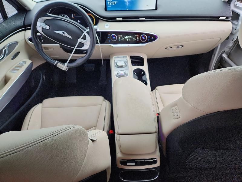 2023 Genesis Gv70 Base