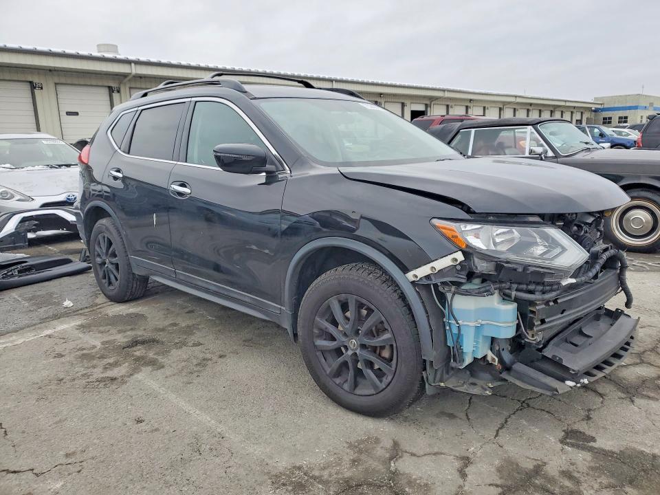 2017 Nissan Rogue sv