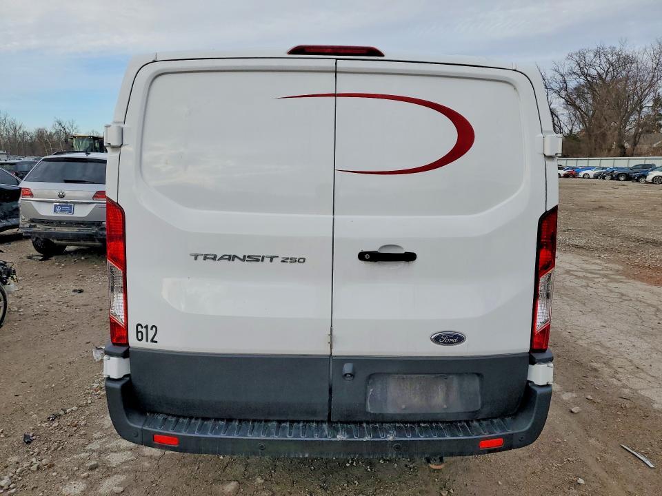 2021 Ford Transit T-250