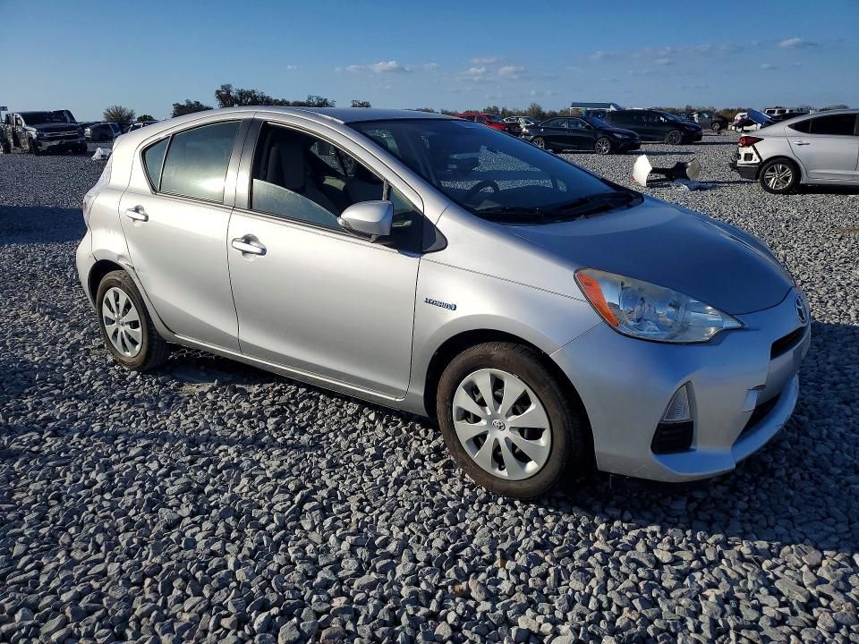 2014 Toyota Prius c
