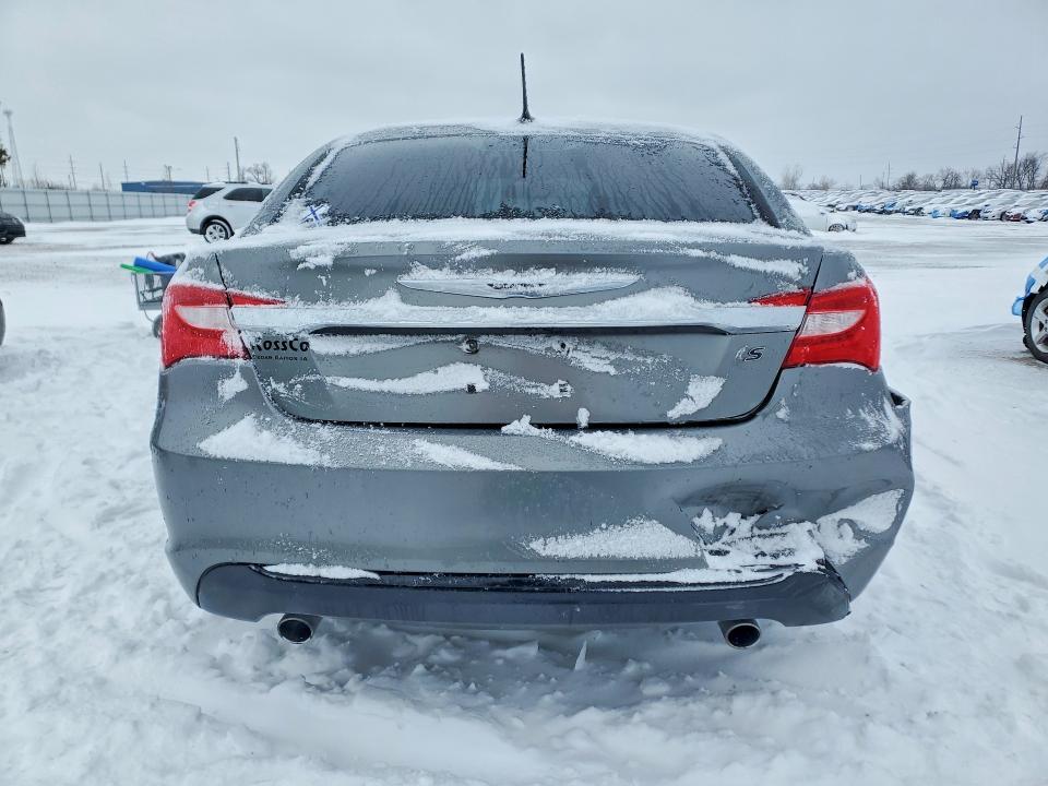 2012 Chrysler 200 s