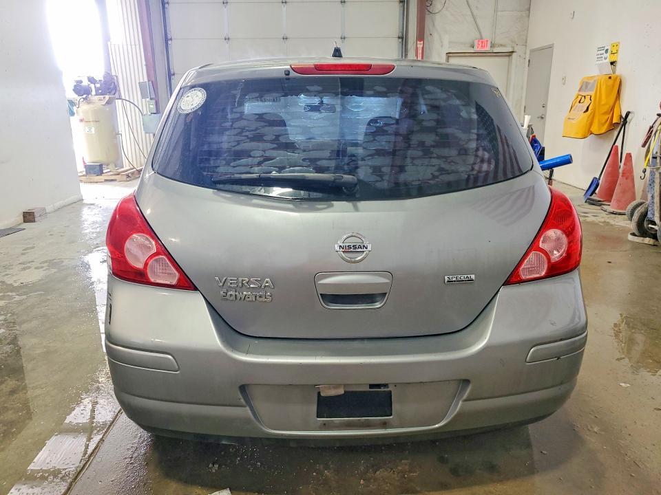 2012 Nissan Versa 1.8 s
