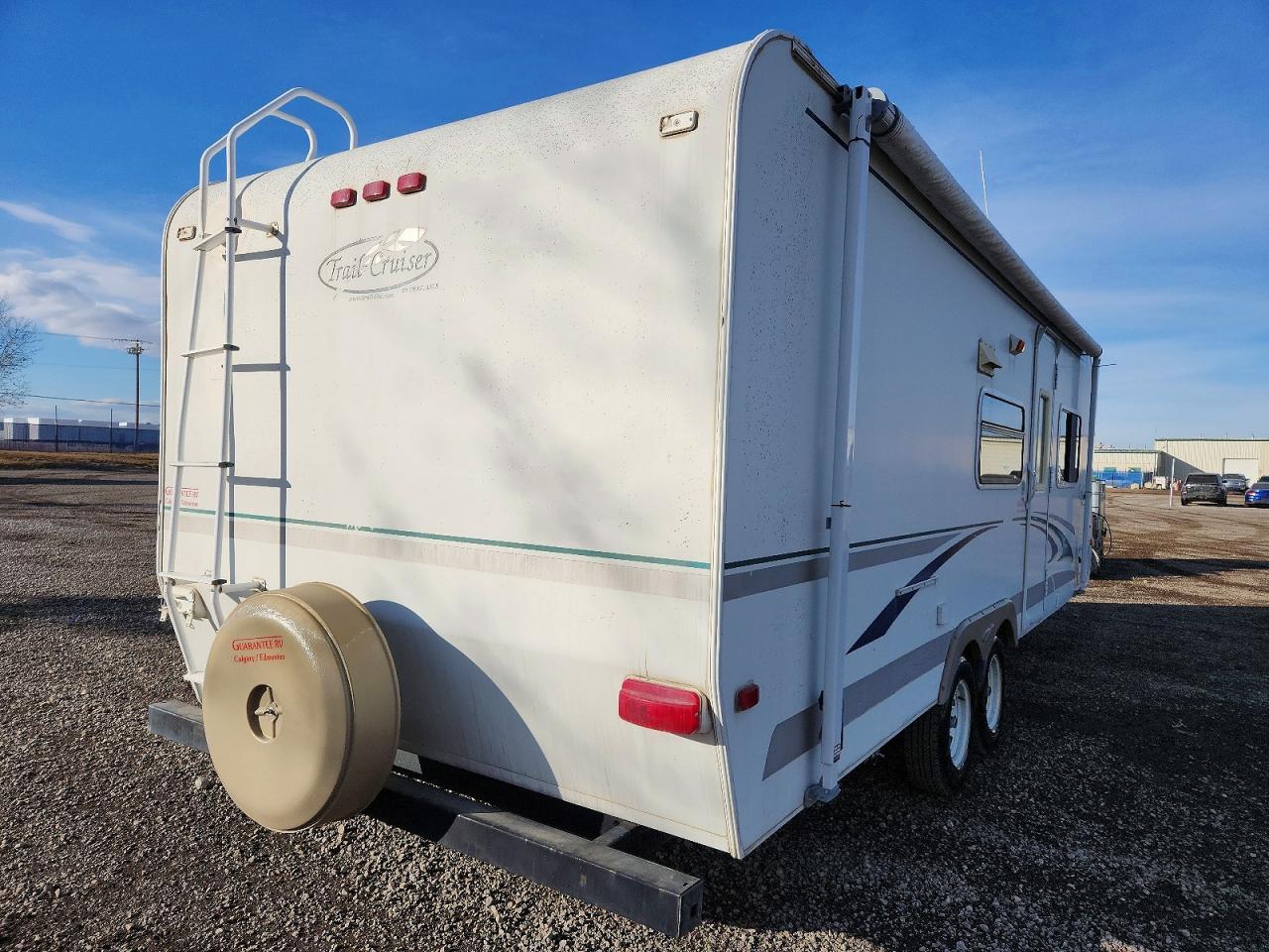 2005 R-Vision Trailer