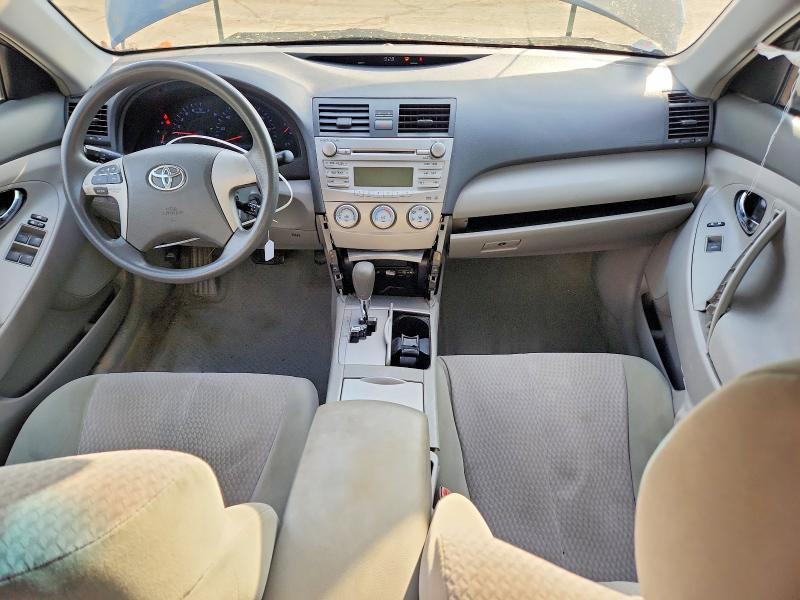 2010 Toyota Camry le