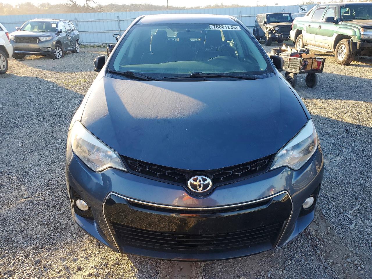 2015 Toyota Corolla l