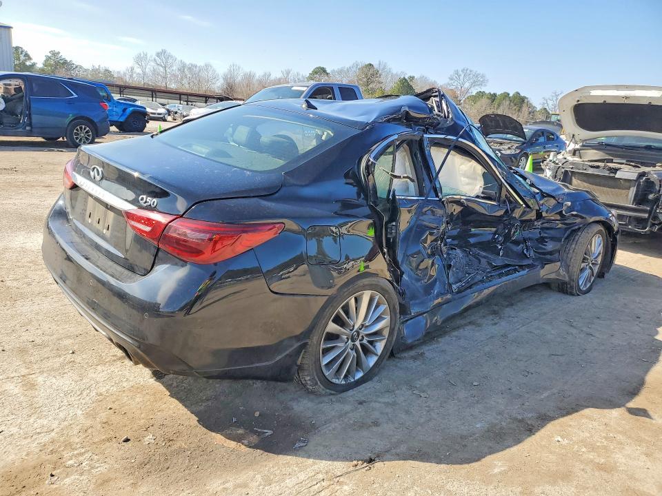 2021 Infiniti Q50 Luxe