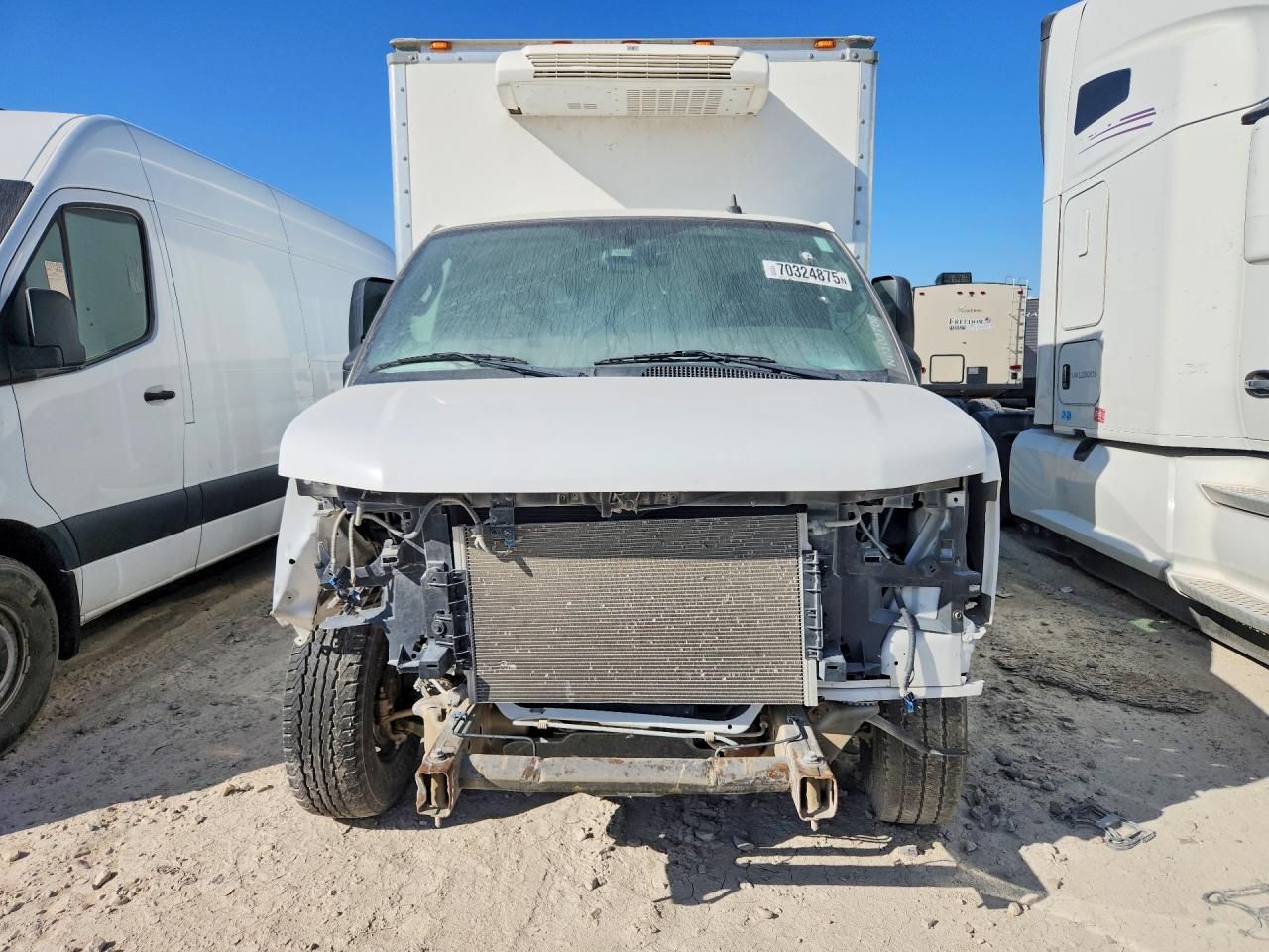 2023 GMC Savana Cutaway G3500