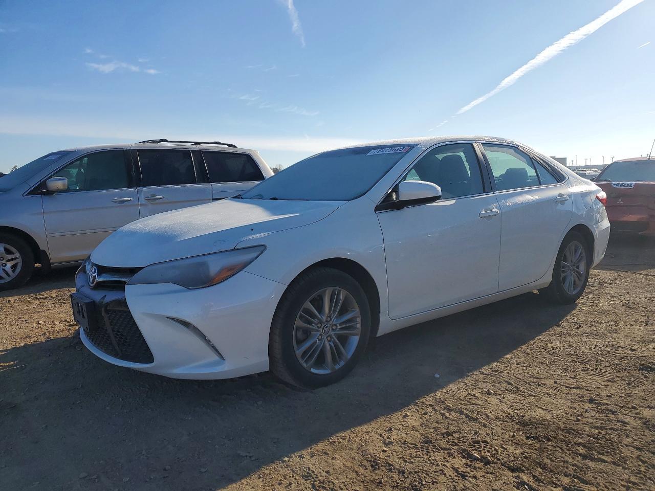 2015 Toyota Camry le