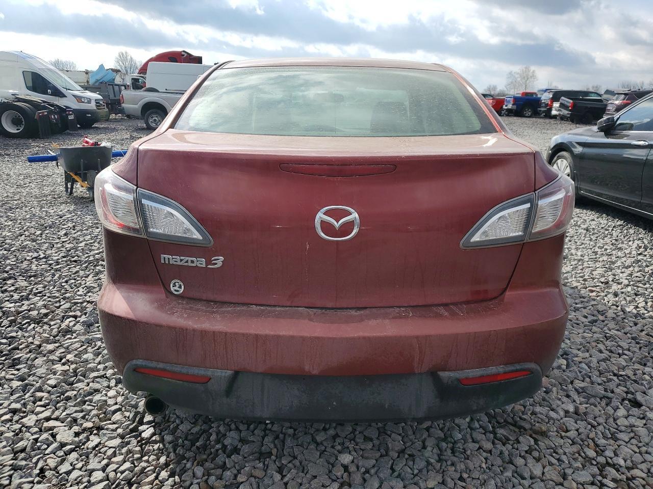 2010 Mazda 3 I