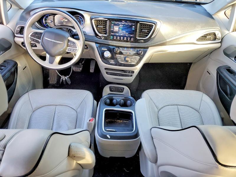 2018 Chrysler Pacifica Hybrid Limited