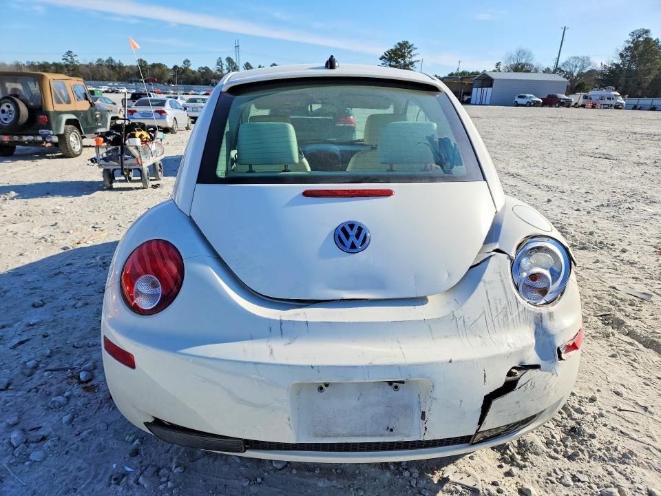 2008 Volkswagen New Beetle Triple White