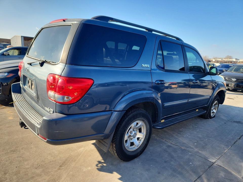 2005 Toyota Sequoia SR5