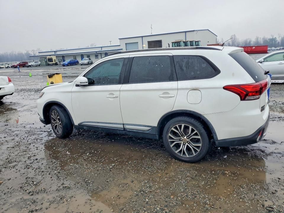 2016 Mitsubishi Outlander se