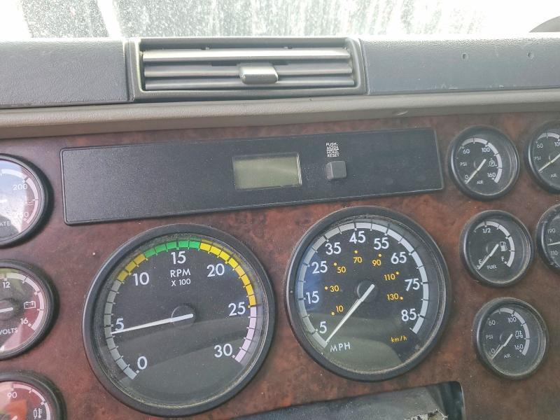 2008 Freigliner 2008 Freightliner Columbia Semi Truck