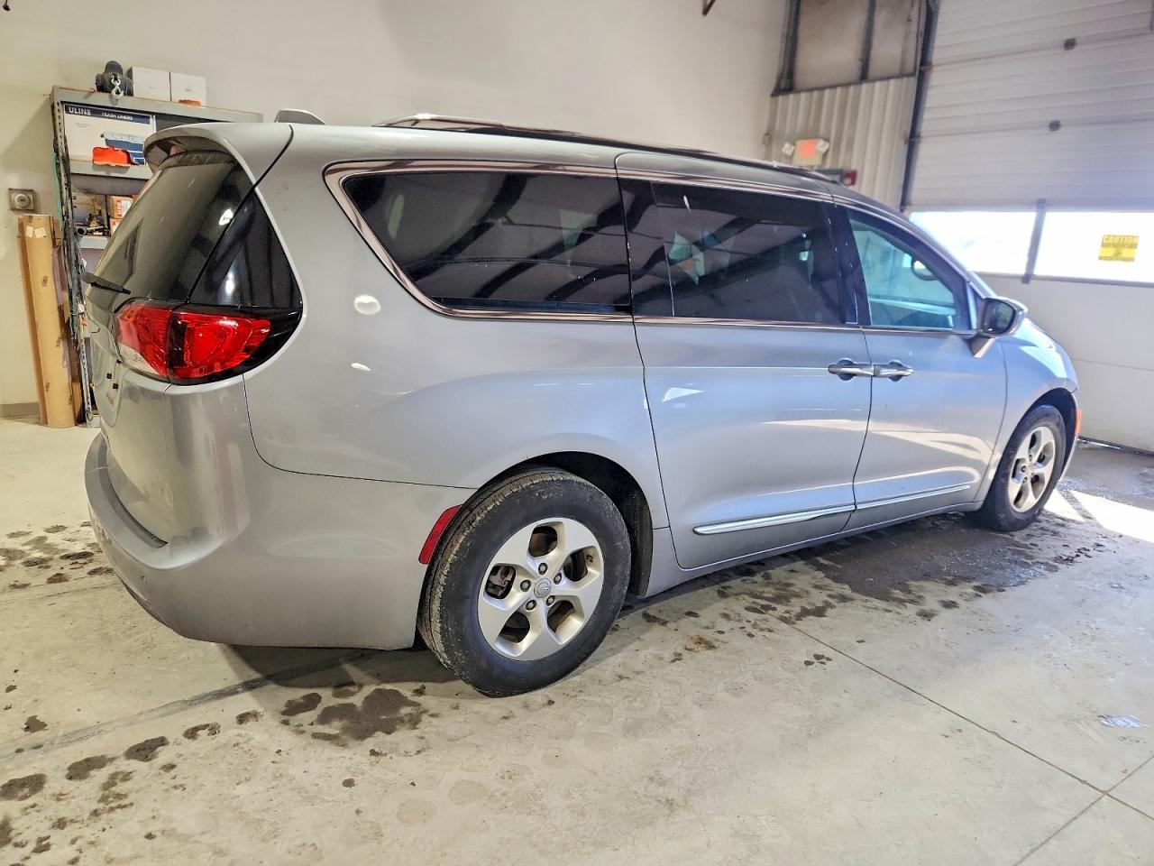 2017 Chrysler Pacifica Touring l Plus