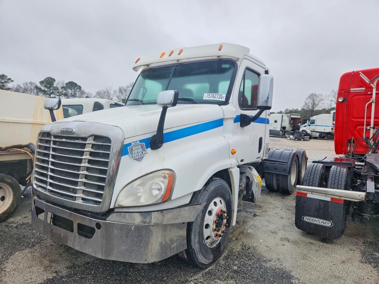 2011 Freightliner Cascadia Semi Truck