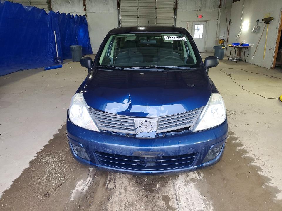 2010 Nissan Versa s