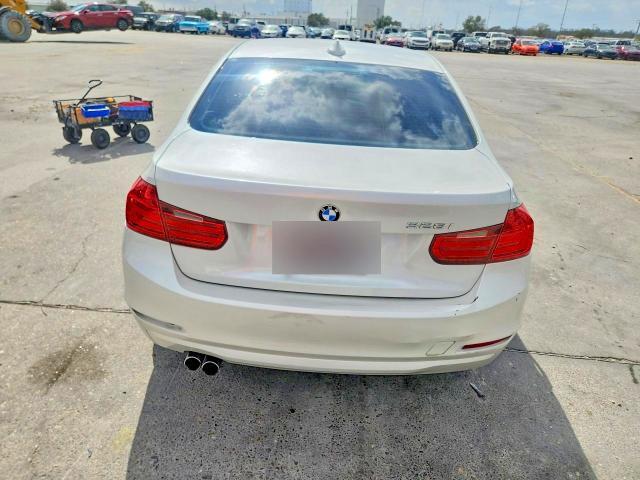 2013 BMW 328 i