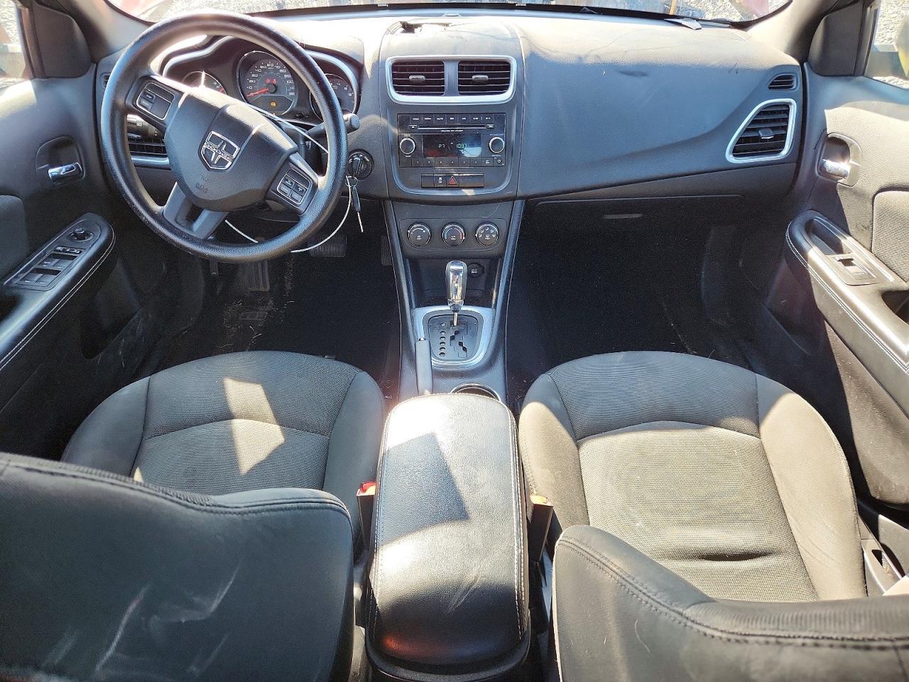 2012 Dodge Avenger se