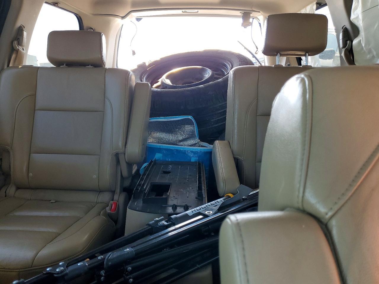 2011 Nissan Armada Platinum